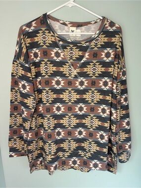 Sew in Love Southwest Aztec Native Print Long Sleeve Pullover Size Small